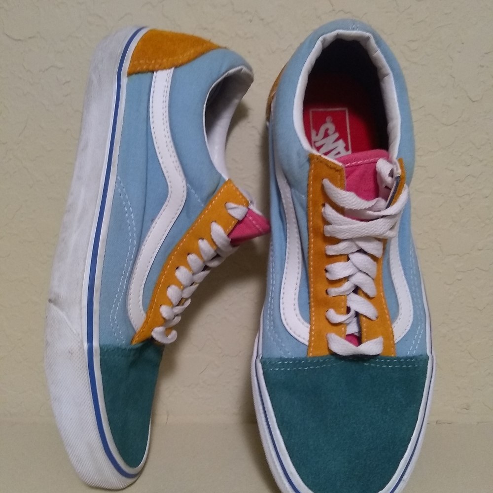 VANS ❤️💜🧡💚 - Picture 3 of 7